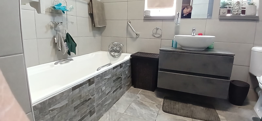3 Bedroom Property for Sale in Senekal Free State